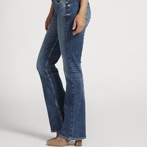 Silver Suki Midrise Boot Cut 30